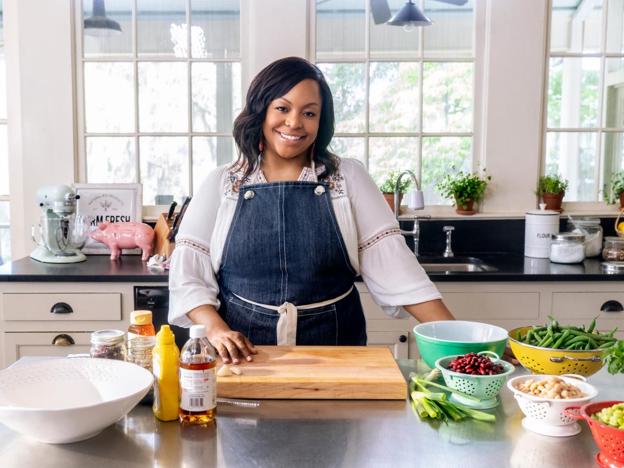 Food Network debuts Southern-style cooking show 'Delicious Miss Brown,...