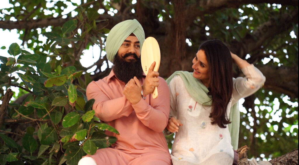 Review: 'Laal Singh Chaddha,' starring Aamir Khan and Kareena Kapoor Khan –  CULTURE MIX